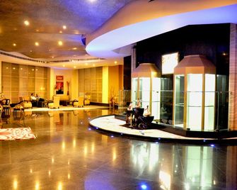 Kc Residency - Katra - Lobby
