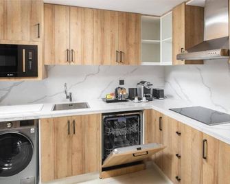 Makarem Haram view suites - Medina - Kitchen