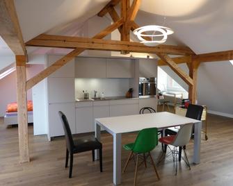 Top modern 2-bedroom penthouse apartment in Bern - Beautiful flat roof in Berne City - Berna - Sala de jantar