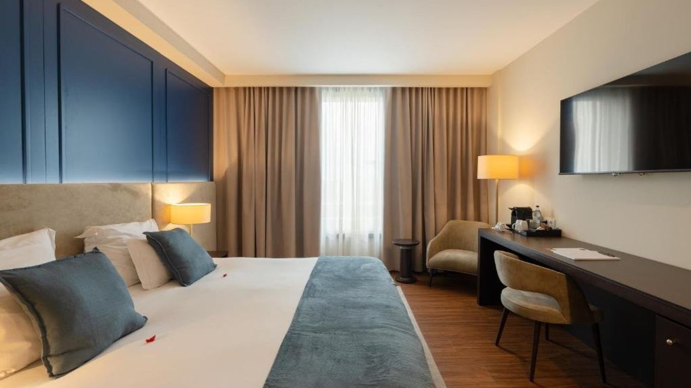 高級機場酒店 - 美雅