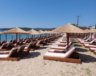 Chrissi Ammoudia - Toroni - Beach