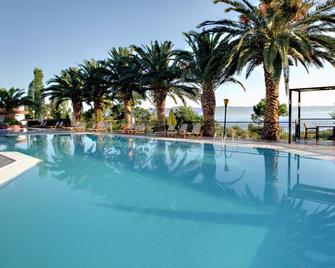 Sunrise Resort Hotel - Míthymna - Pool