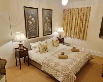 Cambus O' May Traditional Highland Hotel - באלאטר - חדר שינה