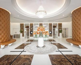 Golden Sands Hotel & Residences - Sharjah - Lobby