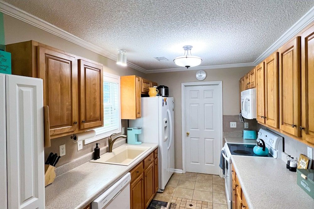 Charming 3-bedroom house on 3 acres in Thomaston with WiFi, fitness eqpmnt, AC - Thomaston - Keuken