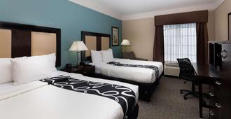 La Quinta Inn & Suites by Wyndham Savannah Airport - Pooler - Pooler