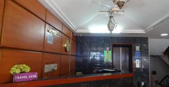 Hotel Pearls - Madurai - Front desk