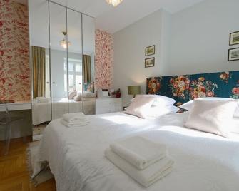 Crystal Suites Chez Helena - Krakow - Bedroom