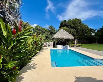 Family House with Pool - Río Hato - Piscina