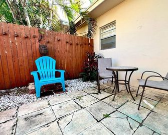 1-bedroom n Fort Lauderdale w/FREE Parking,Kitchen,Patio-8mins to FLL Airport @2 - Fort Lauderdale - Patio