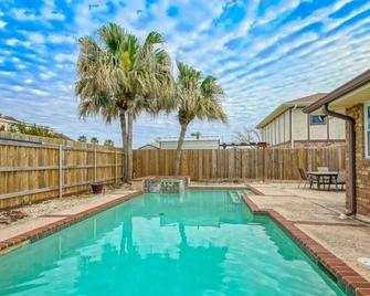Memorable 5 Bedroom luxurious house. - Kenner