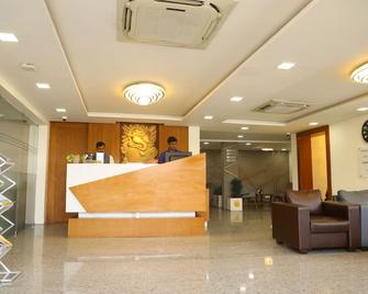 Kfour Apartment & Hotels Private Limited - Madurai - Front desk