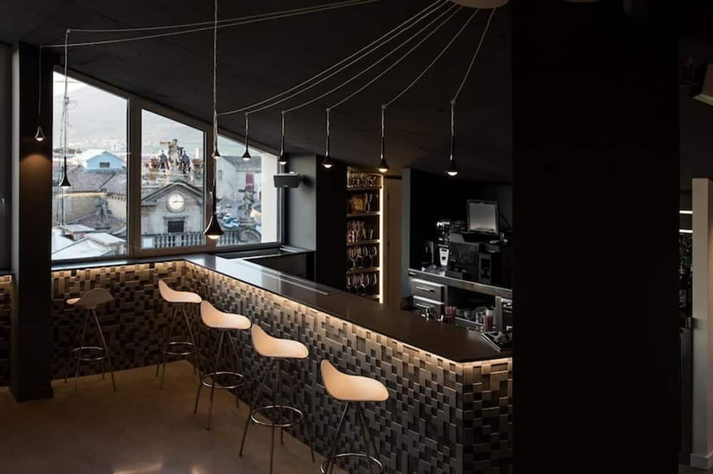 Hotel Pompaelo Plaza del Ayuntamiento & Spa - פאמפלונה - בר