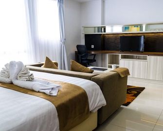 Azalea Suites Cikarang by Jayakarta Grup - Cikarang - Bedroom