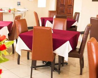 Nairobi Transit Hotel - Nairobi - Restaurante