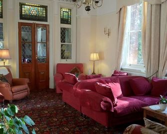 Ascot House - York - Living room