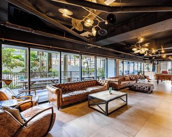 Bunk Surfers Paradise International Backpacker Hostel - סרפרז פרדייז - טרקלין