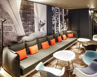 ibis London Heathrow Airport - Hayes - Bar