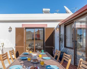 Wonderful 3 Bdr Duplex W/ Terrace By Lovelystay - Alvor - Restaurant