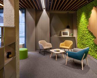 ibis Styles Pamplona Noain - Noain - Lounge