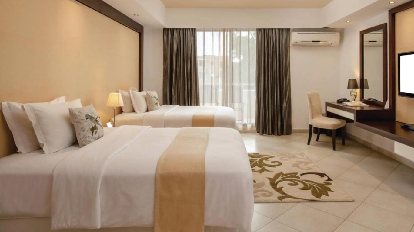 Peninsula Hotel Dar Es Salaam