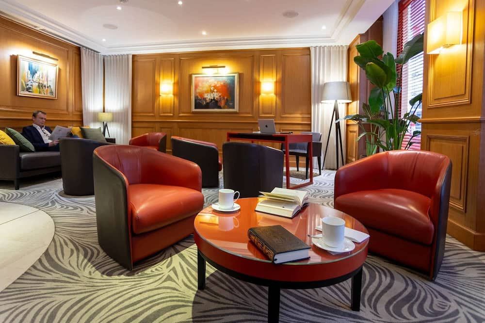 أوتيل إتات أونيس أوبرا