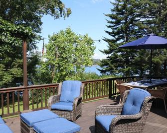 Puffin Rock - Private Oceanfront Beach in Brooklin, Maine - Brooklin - Balcon