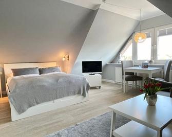 Haus Eberhardt Appartement 2 - Tinnum - Schlafzimmer