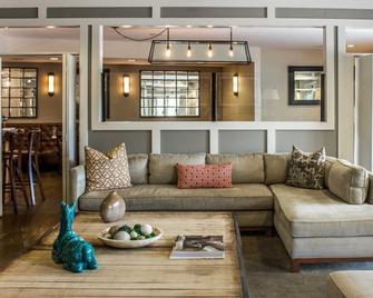 Delamar Westport - Westport - Living room