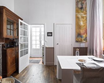 Le Petit Mont by Cocoonr - 雷恩 - 餐廳