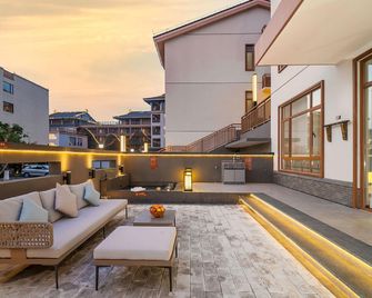 Freely Hover Hotel - Yunfu - Bedroom