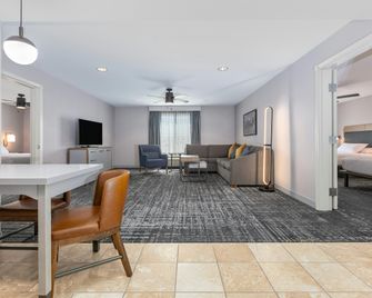 Homewood Suites by Hilton Rock Springs - Rock Springs - Living room