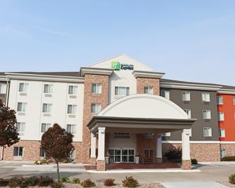 Holiday Inn Express Kearney - Kearney - Toà nhà