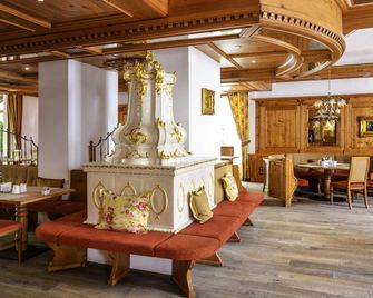 Mercure Sighisoara Binderbubi Hotel & Spa - Şighişoara - Restaurante
