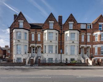 The Sportsview Guest House - Oxford - Building