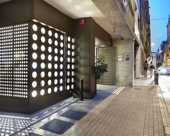 Aparthotel Silver - Barcelona - Outdoors view