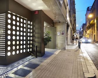 Aparthotel Silver - Barcelona - Buiten zicht