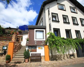 Pension Weinberg mit Landhaus Nizza - Rhodt unter Rietburg - Gebäude