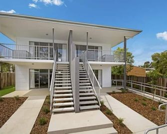 Cooroy Luxury Motel Apartments Noosa - Cooroy - Edificio