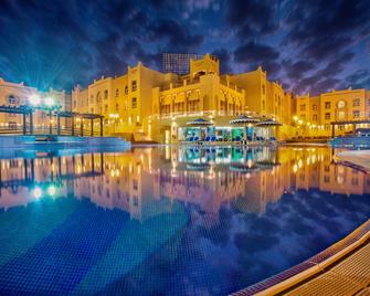 Copthorne Al Jahra Hotel & Resort - Jahra - Edificio