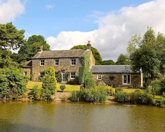 Woodsome Hall Golf Club Cottage on the Course - Denby Dale - Bâtiment