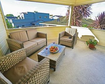 أنجليسي موتيل آند كونفرنس سنتر - هاملتون - شرفة