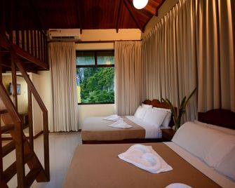 Ipil Suites El Nido - El Nido - Schlafzimmer