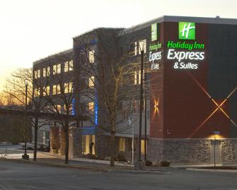 Holiday Inn Express & Suites Johnstown - Johnstown - Building