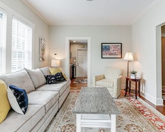 Fully Furnished Upstairs Apt Of Two Family Home In Residential Neighborhood - Summit - Living room