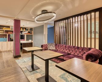 Premier Inn London Gatwick Airport A23 - Гатвік - Лаунж
