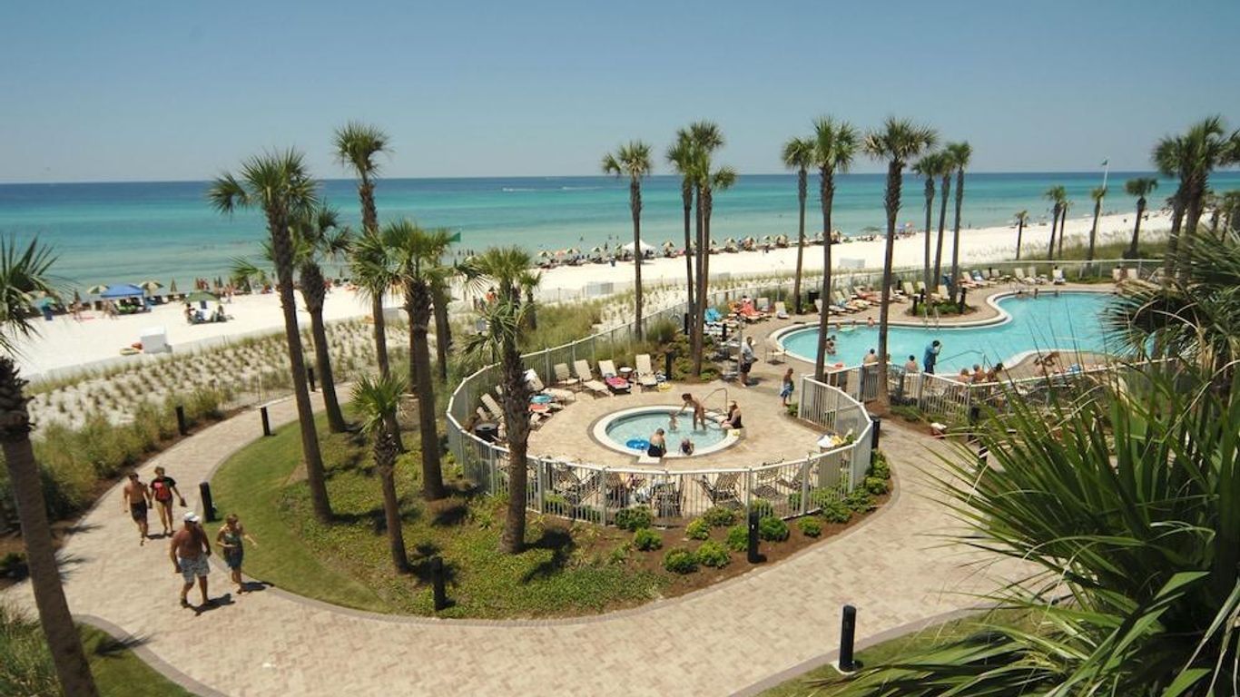 Grand Panama Beach Resort by Emerald View Resorts