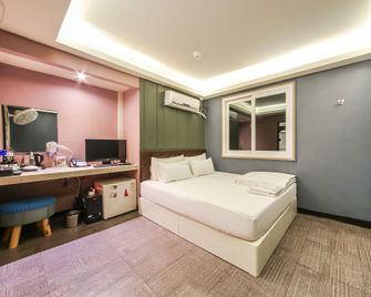 Busan Yeongdo G2 - Busan - Bedroom