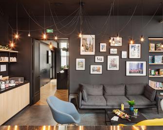 Campanile Caen Centre Gare - קאה - טרקלין