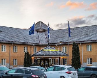 Hotelli Jokipuisto - Kotka - Building